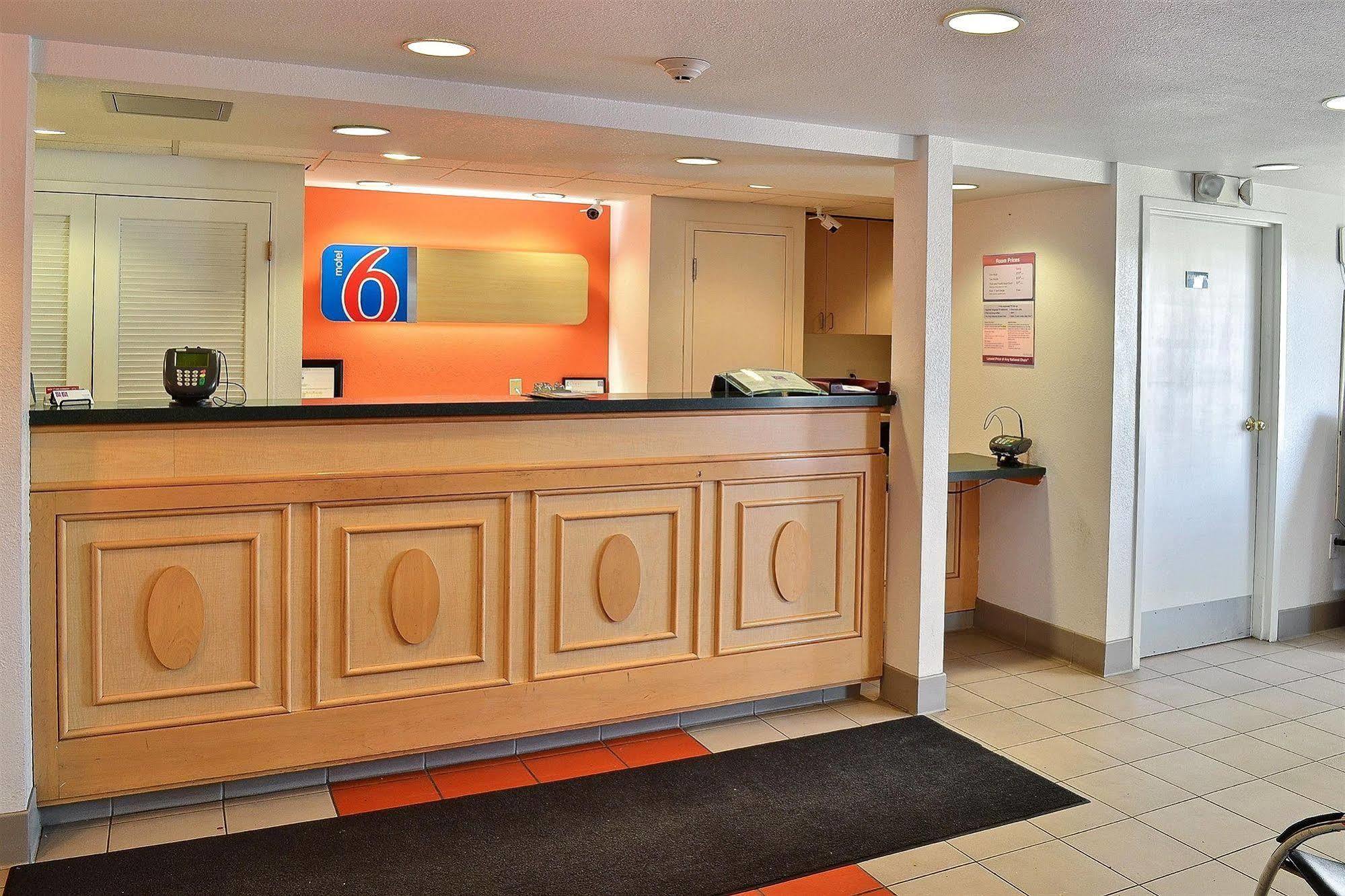Motel 6-Billings, Mt - North المظهر الخارجي الصورة